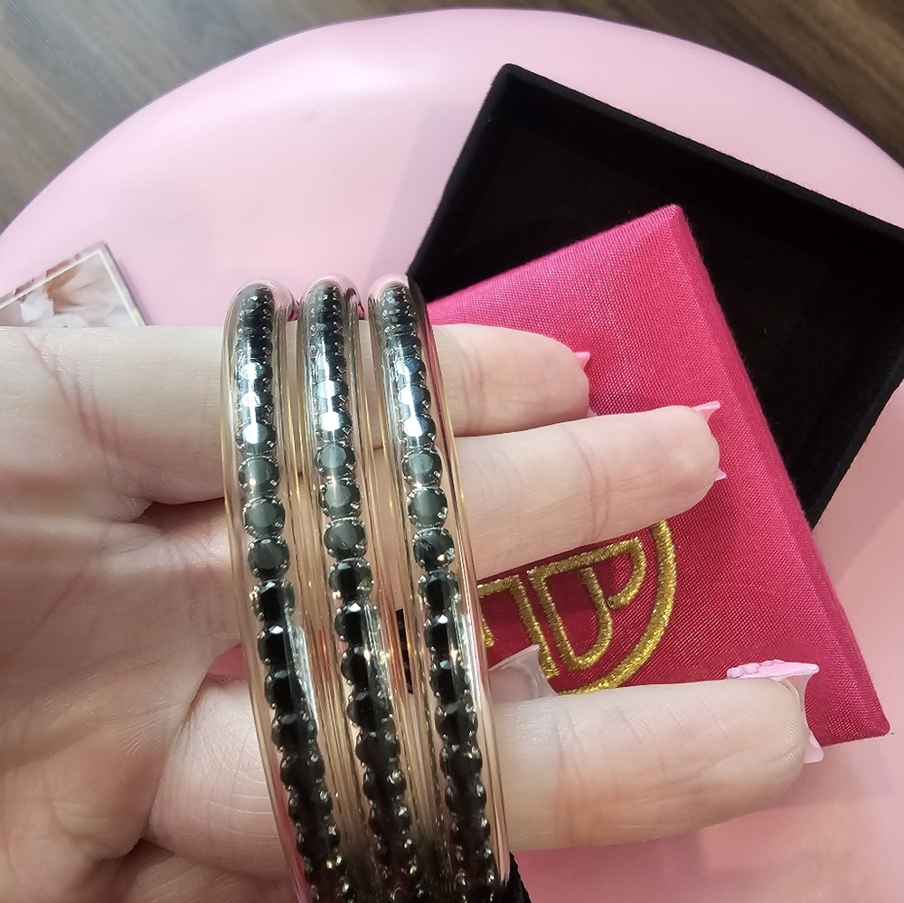 Authentic BuDhaGirl Three Queens Black Spinel Bangles - Picture 6 of 11